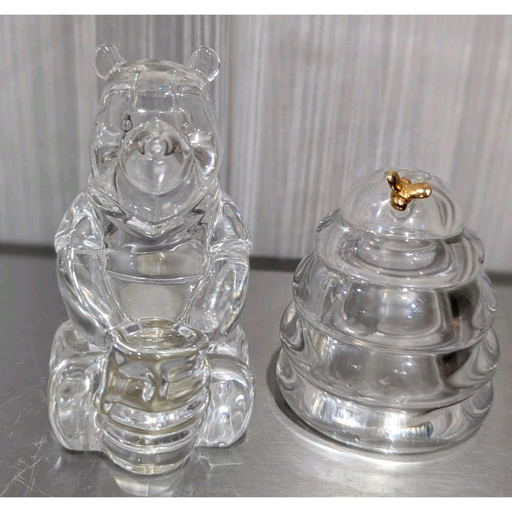LENOX WINNIE THE‎ POOH Crystal Glass Salt & Pepper Shaker Set. Pooh & Honey Pot